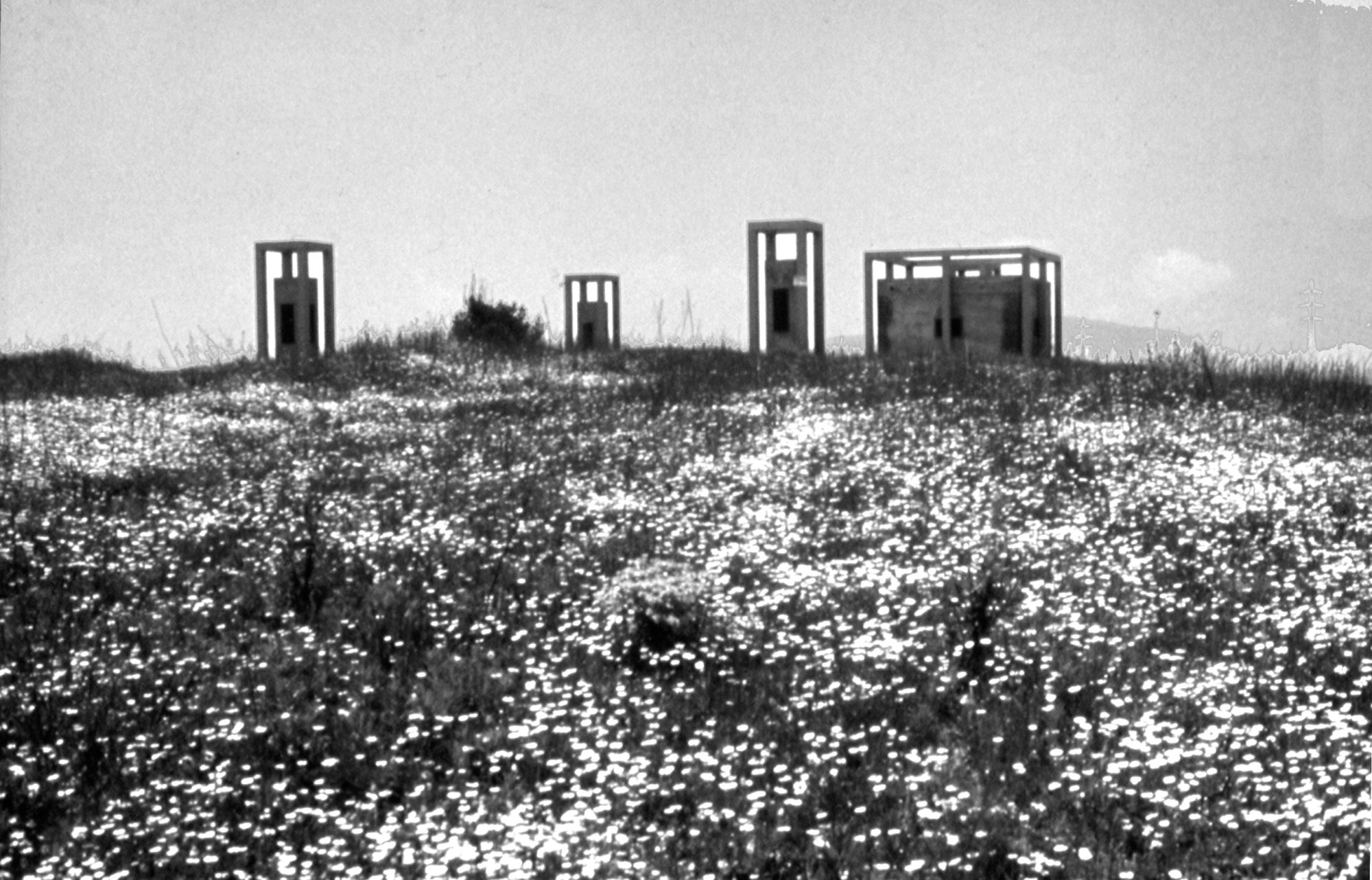 Access and ventilation towers of an underground water tank - Garcés - de Seta - Bonet