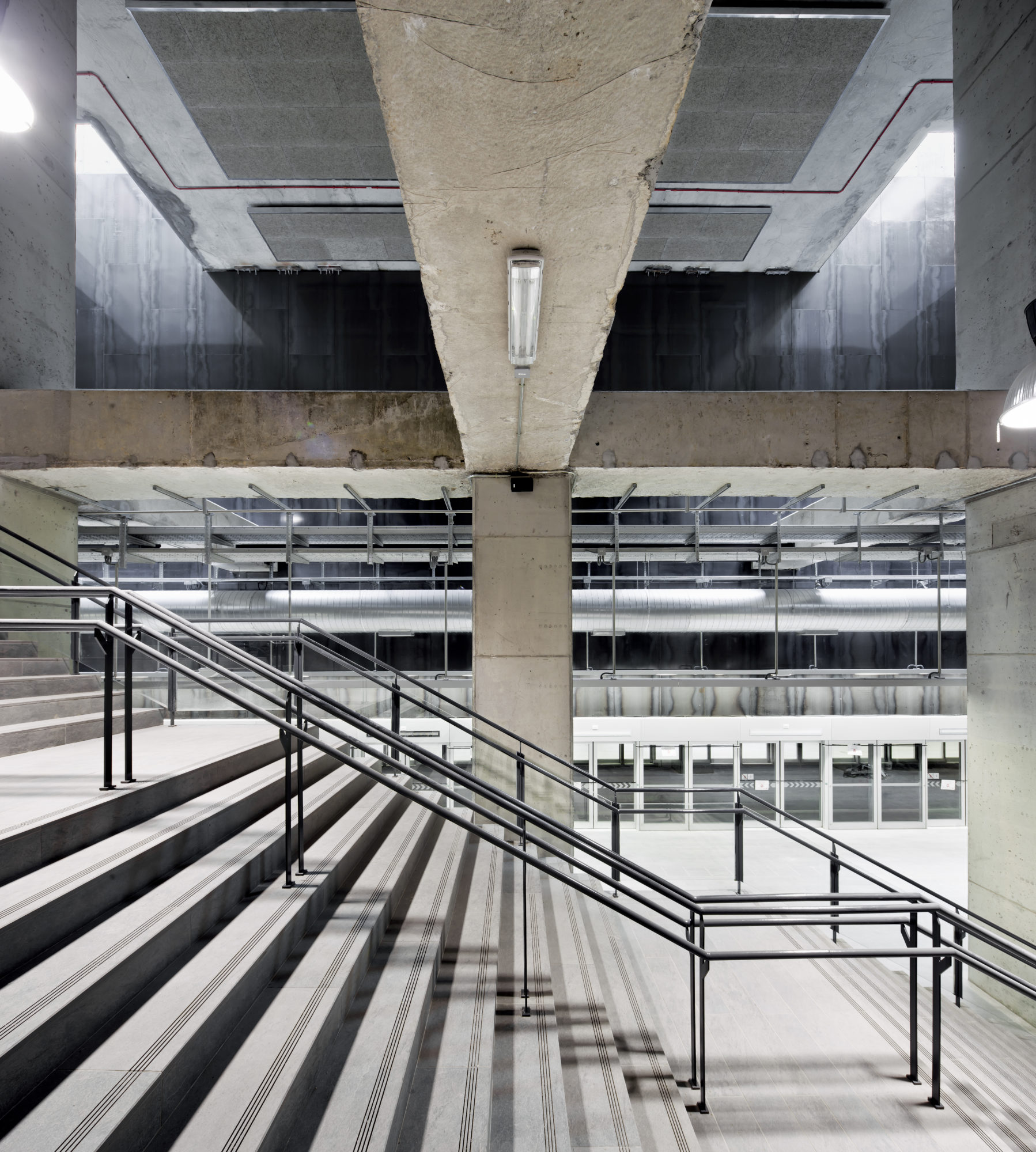 Three L9 metro stations - Garcés - de Seta - Bonet