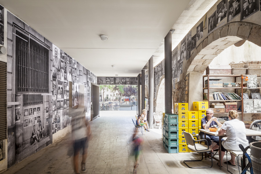 24 Logements et locaux commerciaux en Carrer de Carders - Garcés - de Seta - Bonet