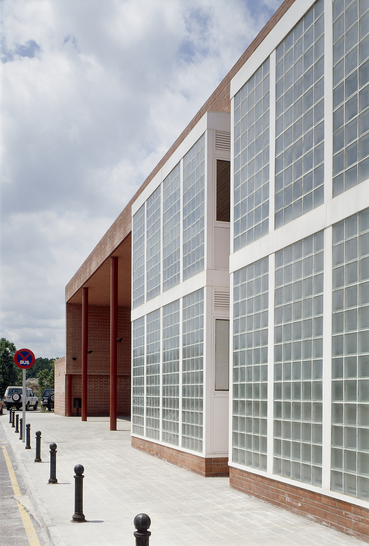 Secondary School in Roda de Ter - Garcés - de Seta - Bonet