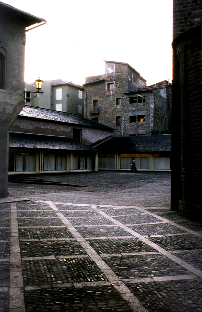 Centro social para la tercera edad - Garcés - de Seta - Bonet