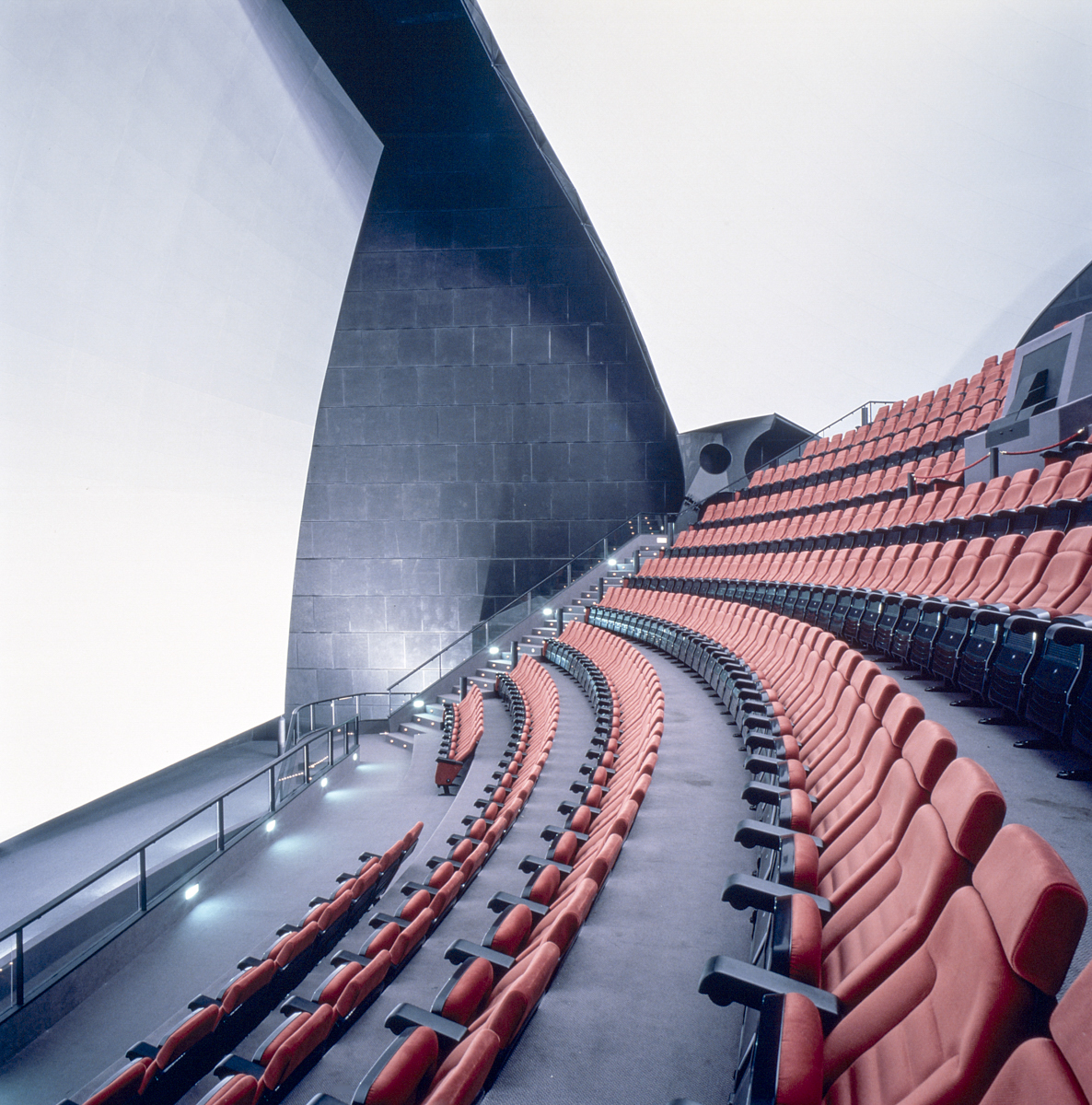 Cine y teatro IMAX - Garcés - de Seta - Bonet