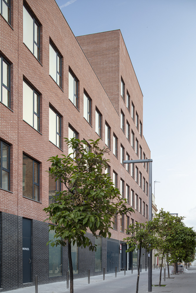 Mas de Roda Offices - Garcés - de Seta - Bonet